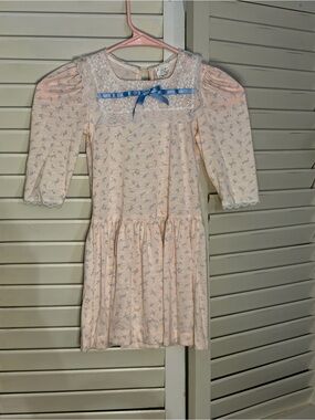 Vintage Peach Floral Lace-Trim Kids Dress with Blue Ribbon
